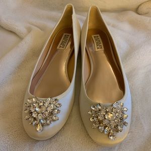 Badglay Mischka flats. Size 7.